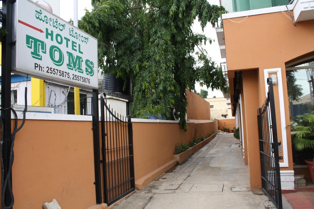 Tom'S Hotel Bengaluru Kültér fotó