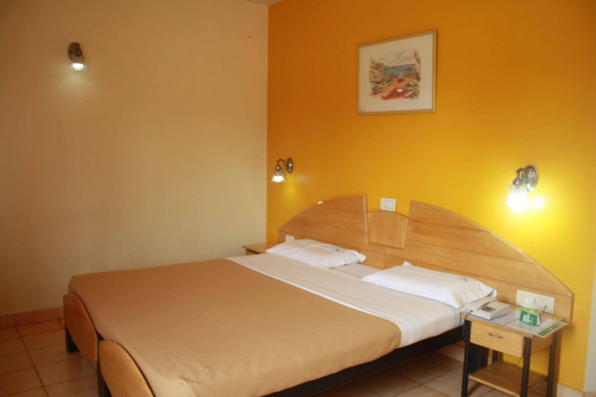 Tom'S Hotel Bengaluru Kültér fotó