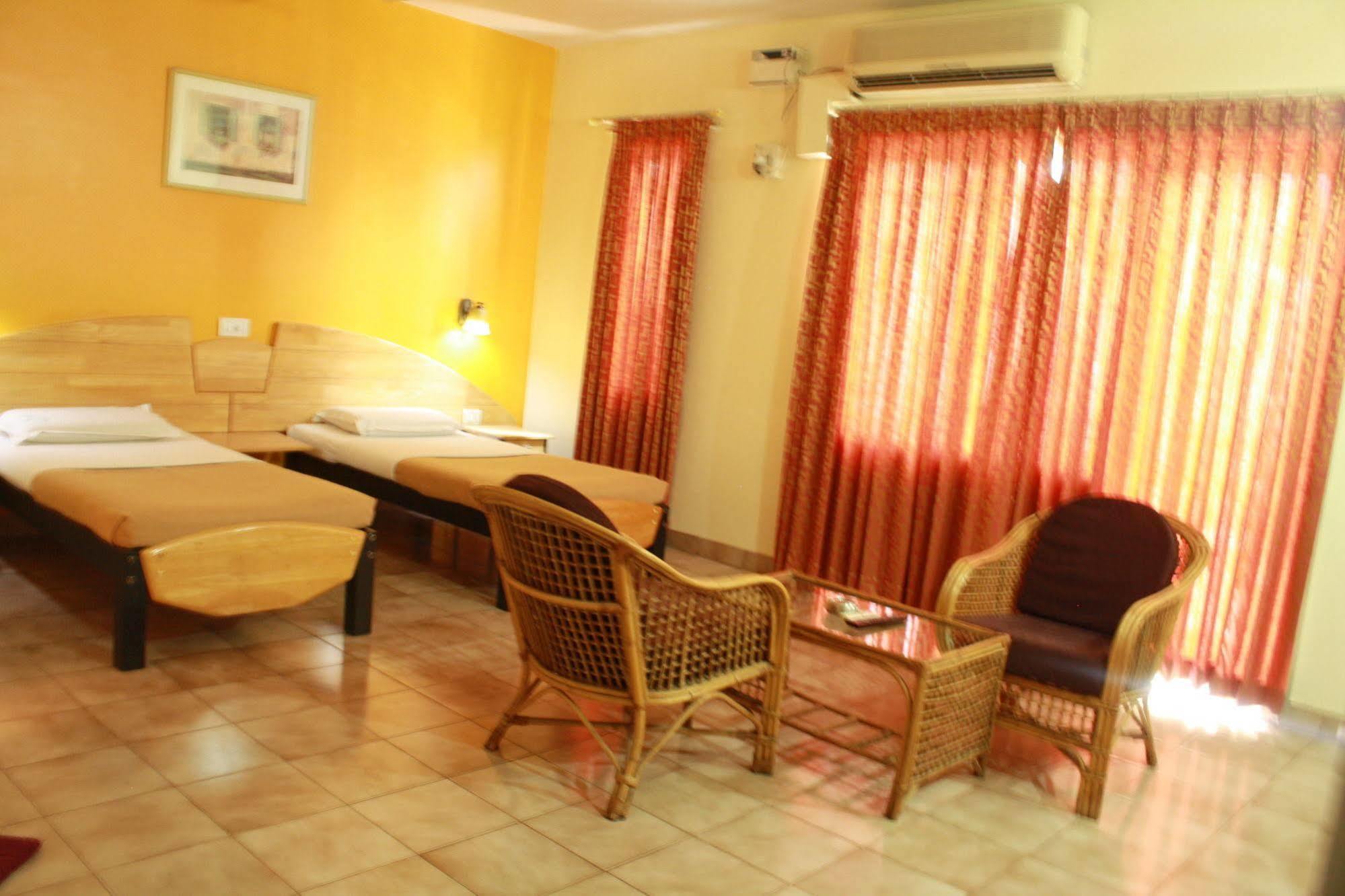 Tom'S Hotel Bengaluru Kültér fotó