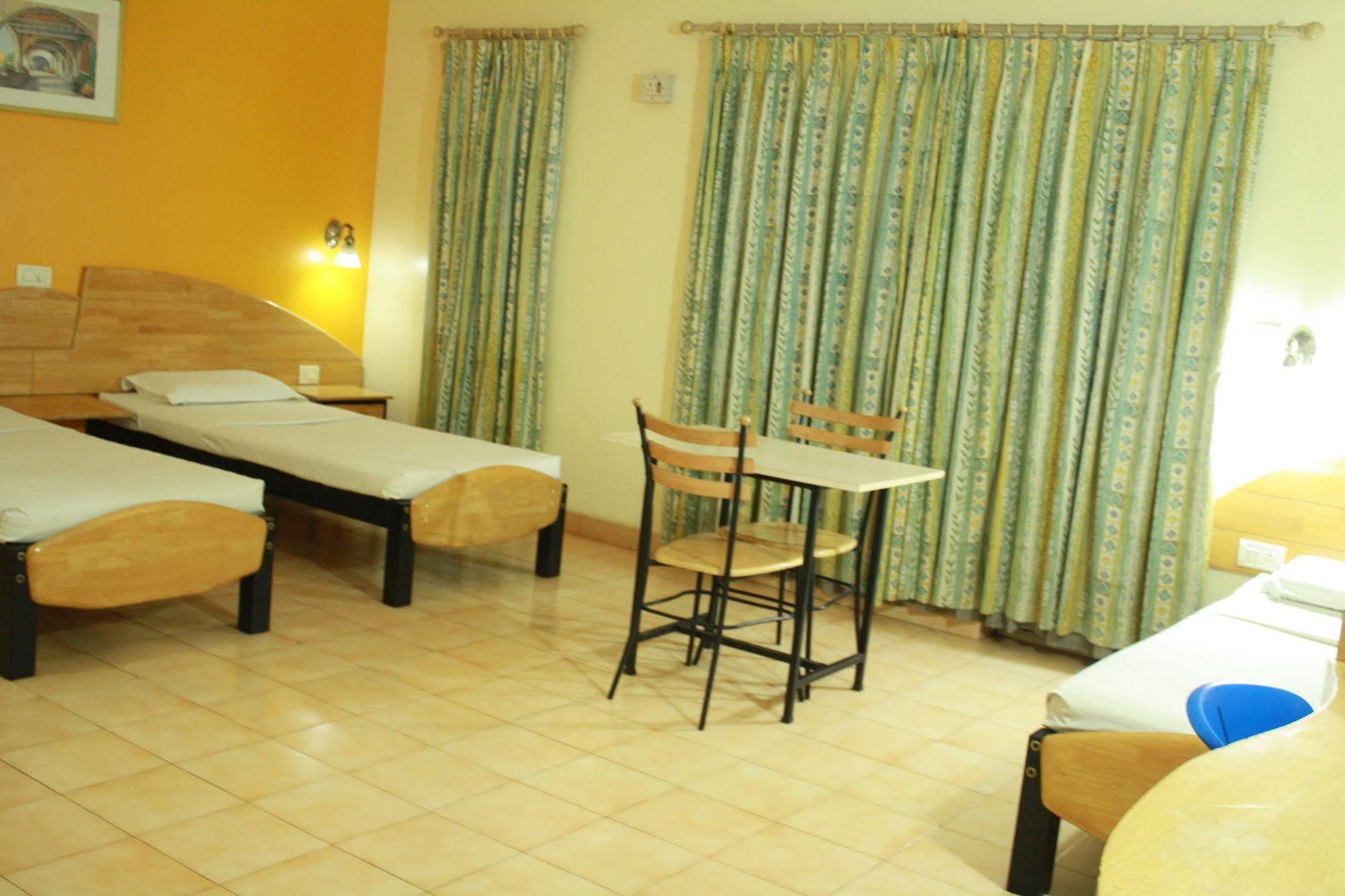 Tom'S Hotel Bengaluru Kültér fotó